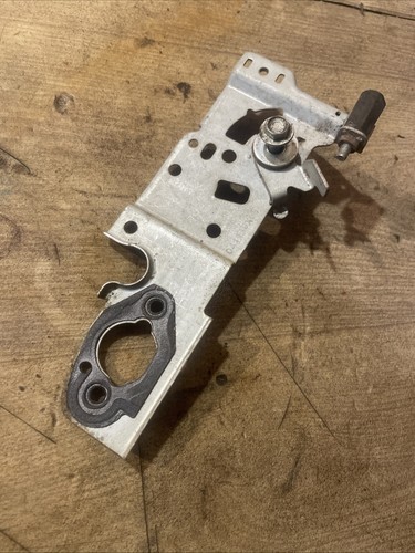 Carburettor linkage plate - carburettor,,