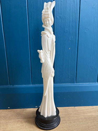 Asian geisha figurine - asian,