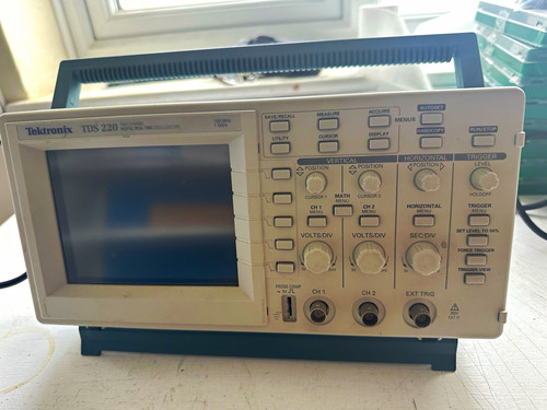 Tektronix tds 220 - 220, 2-channel