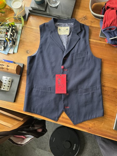 Bnwt the spitalfields clothing - the,