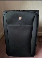 TRIPP Suitcase 25” Black Premium Quality 2 Wheel Pull Along Immaculate Condition