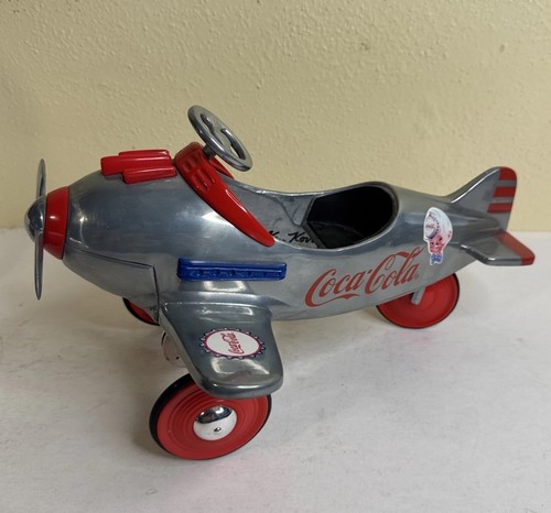 Coca cola die - cola, pedal