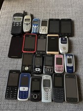 Job Lot 22x Mobile Phones Broken Damaged Spares Repair Nokia Samsung Sony Etc