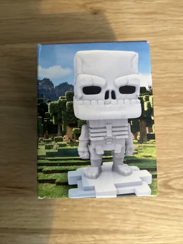 Minecraft movie happy meal toy - happy,