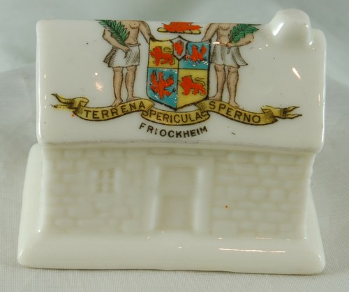 Vintage crested cottage - vintage,