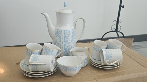 Vintage royal doulton - vintage, "hampton