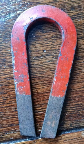Vintage horseshoe magnet - vintage,