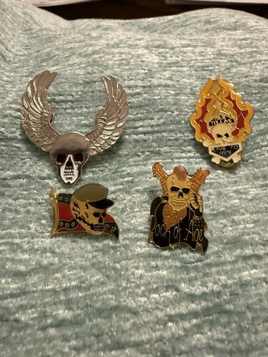Biker skull pin - biker, badge