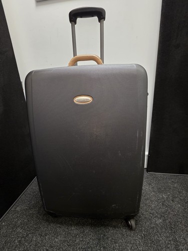 Samsonite hard shell - samsonite,