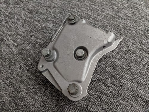 Psa dw8 engine - mount, bracket