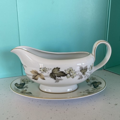Vintage royal doulton - royal,