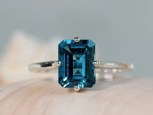 Beautiful blue topaz - beautiful,