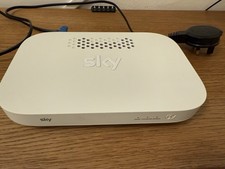 Sky Q Booster EE120 Wi-Fi Extender White Dual-Band Wireless Ethernet Port for PC