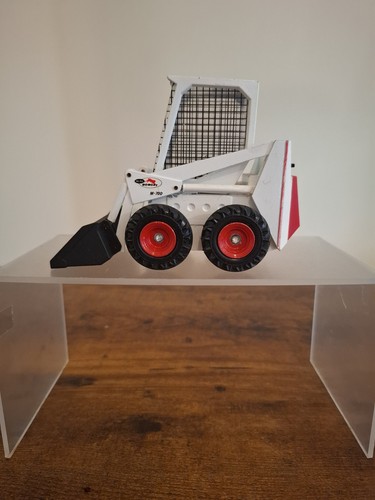 Bobcat clark 700 skid steer - m-700, skid-steer