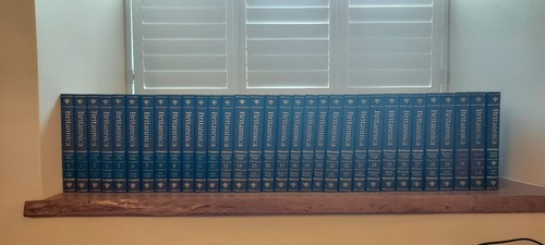 Set britannia encyclopedia - britannia,