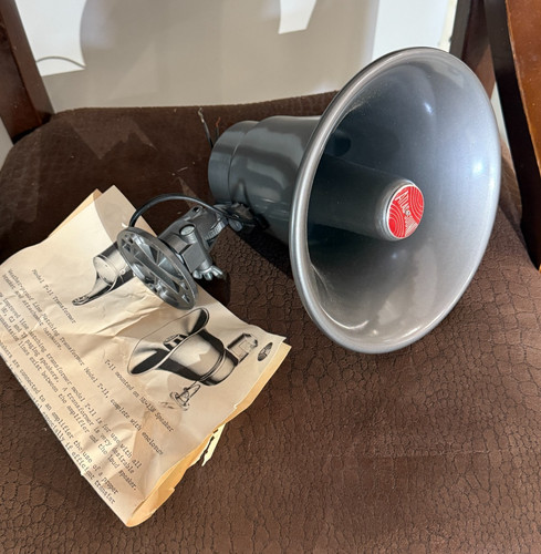 Vintage atlas sound model - sound,