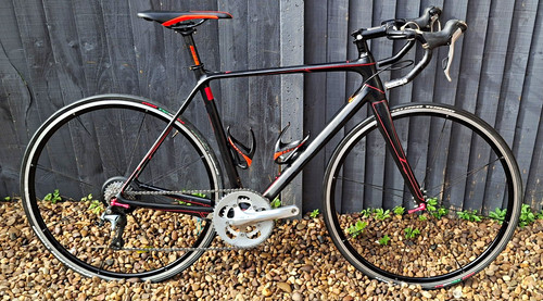 56cm carbon fibre cube - 56cm, agree