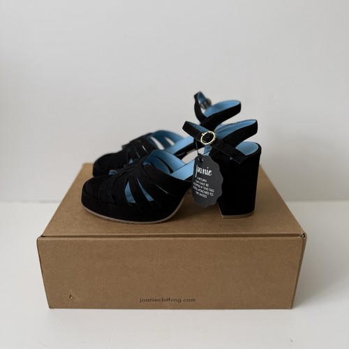 Joanie sandals size - , 5