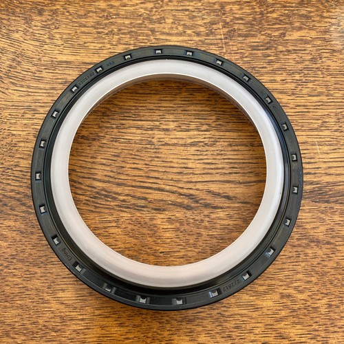 Man erf doosan rear seal - erf,