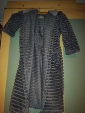 F & F Kids Grey Fluffy Ribbed Dressing Gown Robe. age 3-4 Yrs