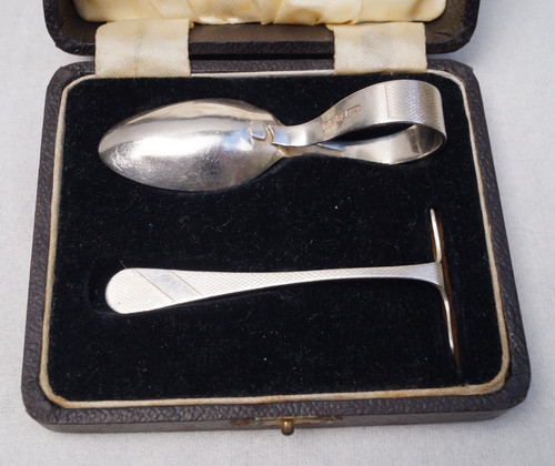 Vintage 1940 baby spoon - baby,
