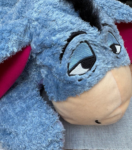 Disney eeyore hot water - hot,