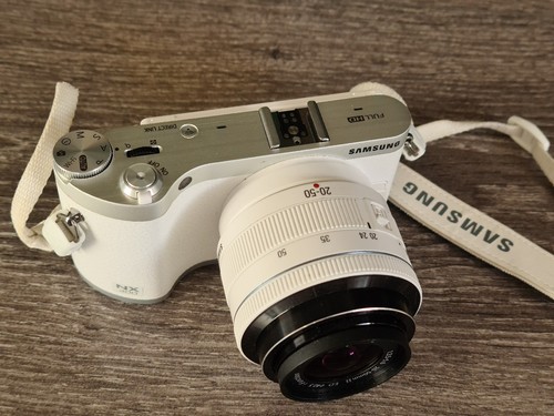 Samsung nx300 3mp - wi-fi,