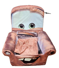 EXTREMELY RARE DISNEY CARS TOW