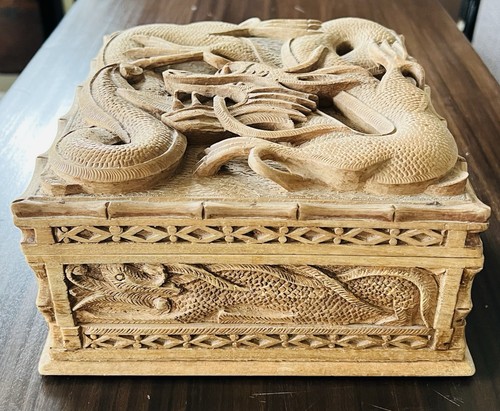 Hand carved walnut - walnut, box
