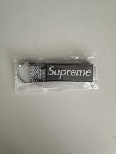 Supreme webbing keychain - supreme,