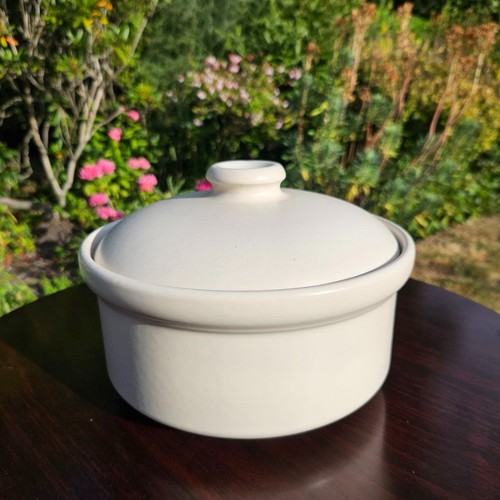Wonderful vintage casserole - wonderful,