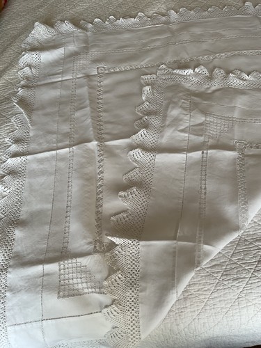 Vintage white linen - , table