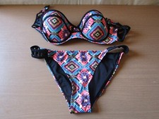 ATMOSPHERE  MULTI COLOURED LADIES BIKINI TOP SIZE 10  BOTTOMS SIZE 12.