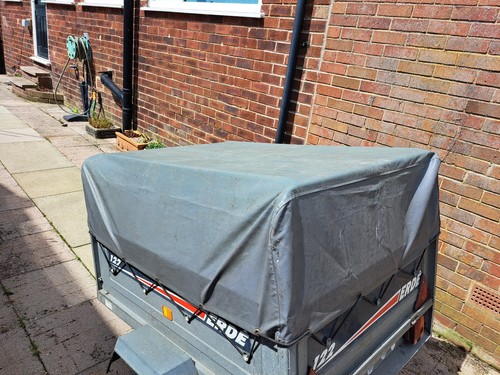 Erde 122 trailer