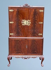 Queen Anne Style Figured Mahogany Cocktail Cabinet / Drinks Cabinet