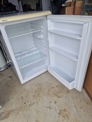 Beko under counter fridge - beko, fridge-