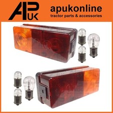 Pair Rear Brake Lights & Bulbs