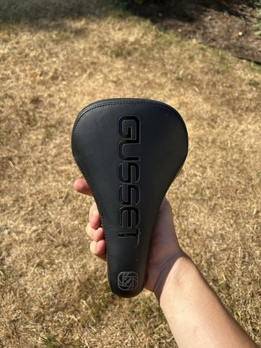 Gusset saddle and - s2, dj
