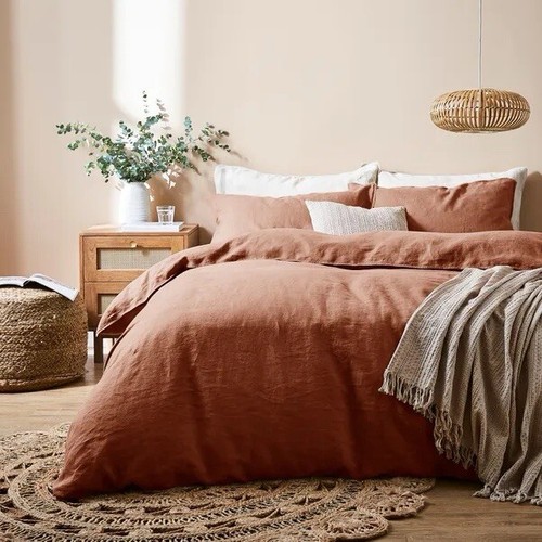 The edited life - the, linen