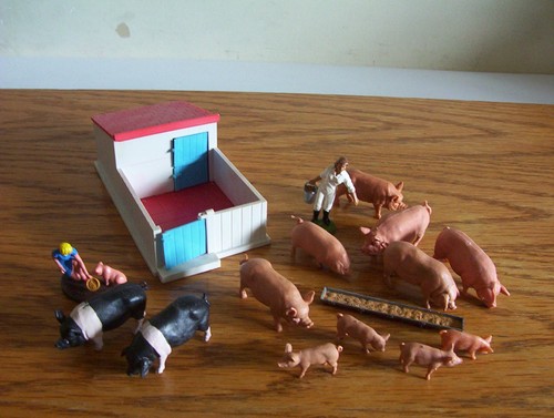 Britains vintage farm toys - farm,