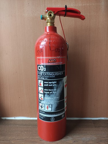Co2 carbon dioxide cyclinder - carbon,