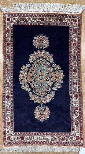 Vintage silk hand knotted - hand,