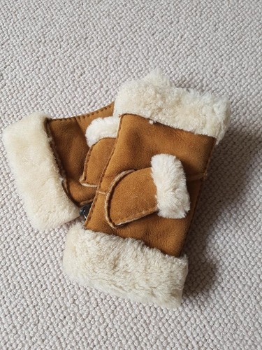 Sheepskin fingerless mittens - sheepskin,