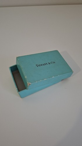 Tiffany jewelery gift - co.,