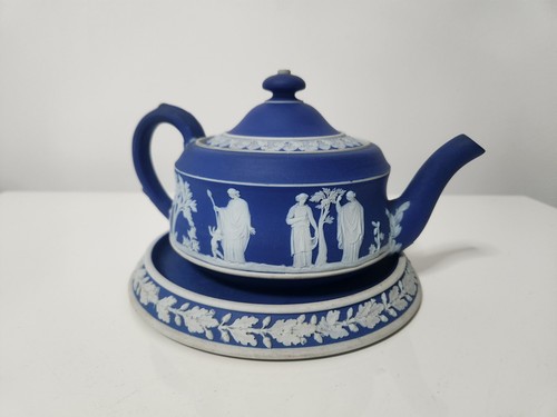 Wedgwood jasper ware blue - jasper,