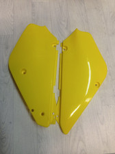 Plastic fairing side panel