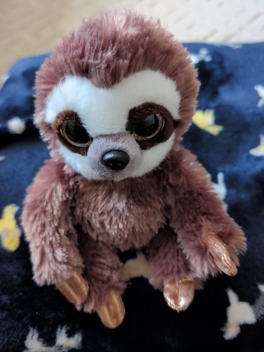 Aurora sparkle eyes sloth - eyes,
