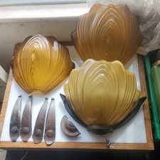 Trio Art Deco Amber Large Clam