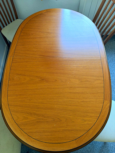 Oval medium wood - oval, dining