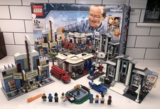 100% complete LEGO 10184 -
